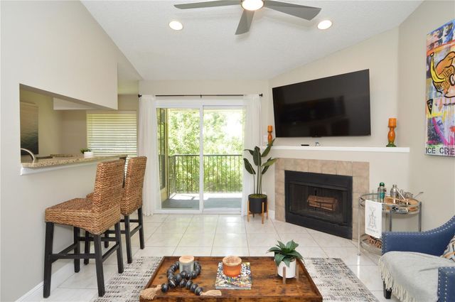 8752 MALLARD RESERVE DRIVE 203, Tampa, FL 33614