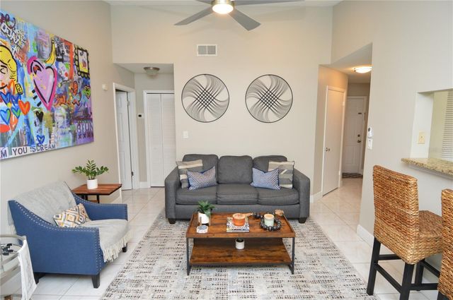 8752 MALLARD RESERVE DRIVE 203, Tampa, FL 33614