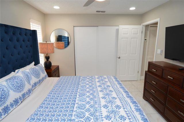 8752 MALLARD RESERVE DRIVE 203, Tampa, FL 33614
