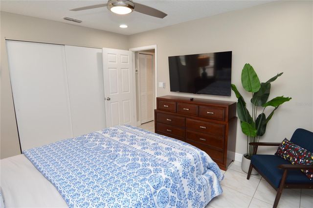 8752 MALLARD RESERVE DRIVE 203, Tampa, FL 33614