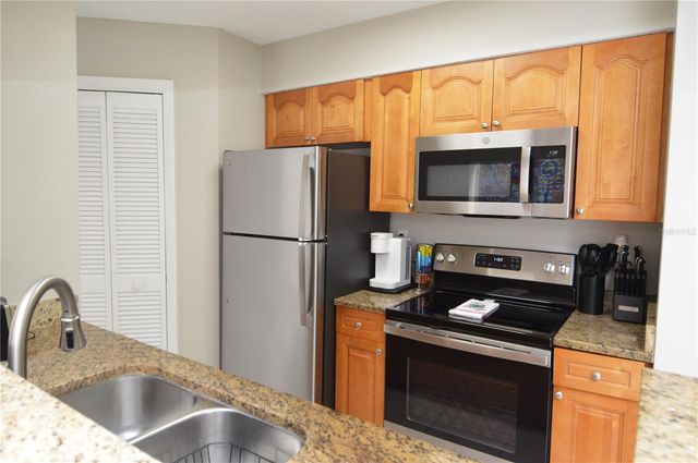 8752 MALLARD RESERVE DRIVE 203, Tampa, FL 33614