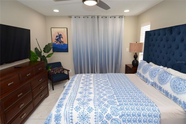 8752 MALLARD RESERVE DRIVE 203, Tampa, FL 33614