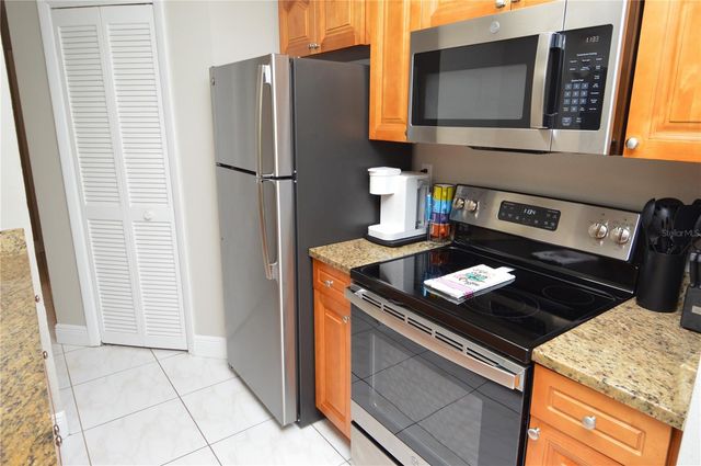 8752 MALLARD RESERVE DRIVE 203, Tampa, FL 33614