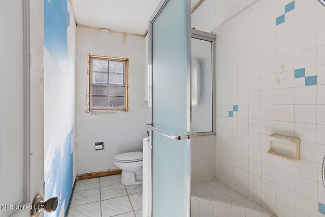 1112 Meadowbrook Road, Jackson, MS 39206