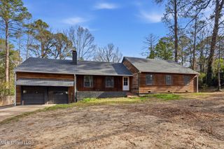 1112 Meadowbrook Road, Jackson, MS 39206