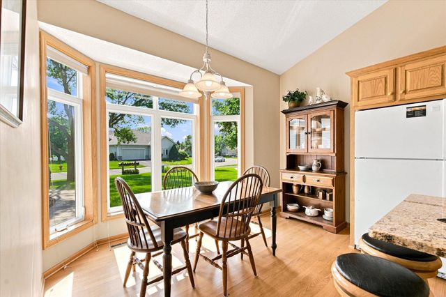 2774 Boulder Drive, Burnsville, MN 55337