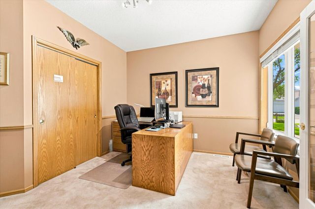 2774 Boulder Drive, Burnsville, MN 55337