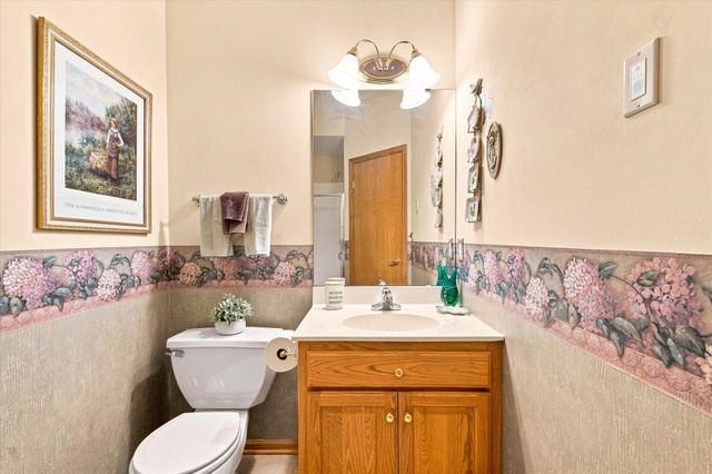 2774 Boulder Drive, Burnsville, MN 55337