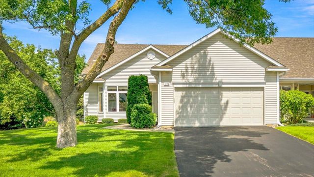 2774 Boulder Drive, Burnsville, MN 55337