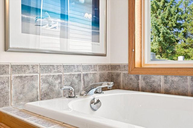 2774 Boulder Drive, Burnsville, MN 55337