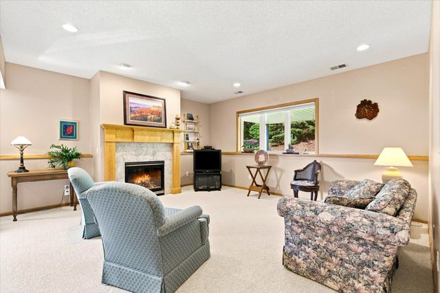 2774 Boulder Drive, Burnsville, MN 55337