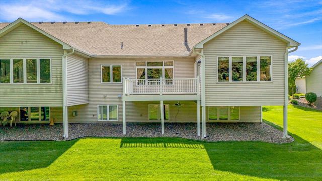 2774 Boulder Drive, Burnsville, MN 55337