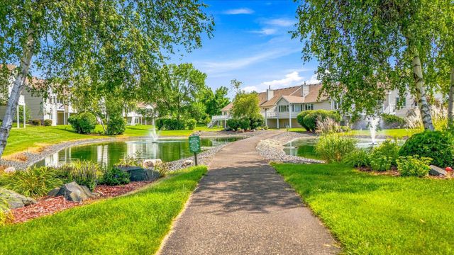2774 Boulder Drive, Burnsville, MN 55337