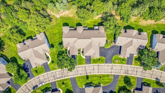 2774 Boulder Drive, Burnsville, MN 55337
