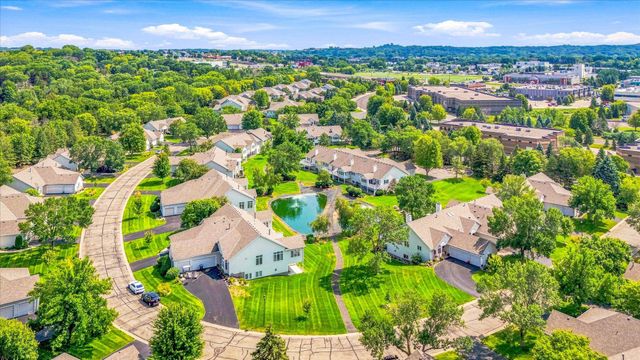 2774 Boulder Drive, Burnsville, MN 55337
