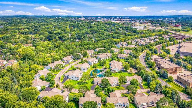 2774 Boulder Drive, Burnsville, MN 55337
