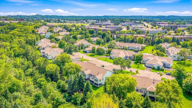 2774 Boulder Drive, Burnsville, MN 55337