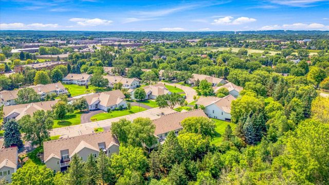 2774 Boulder Drive, Burnsville, MN 55337