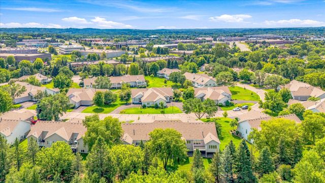 2774 Boulder Drive, Burnsville, MN 55337