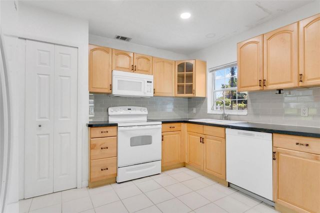 2482 ROXBURY ROAD, Winter Park, FL 32789