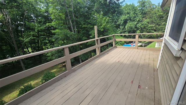 77 Tulip Road, Mahopac, NY 10541
