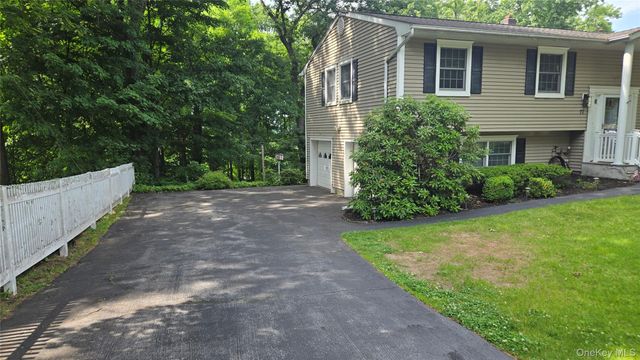 77 Tulip Road, Mahopac, NY 10541