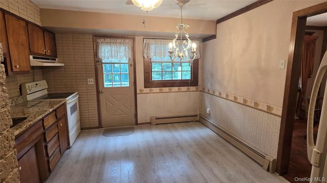 77 Tulip Road, Mahopac, NY 10541