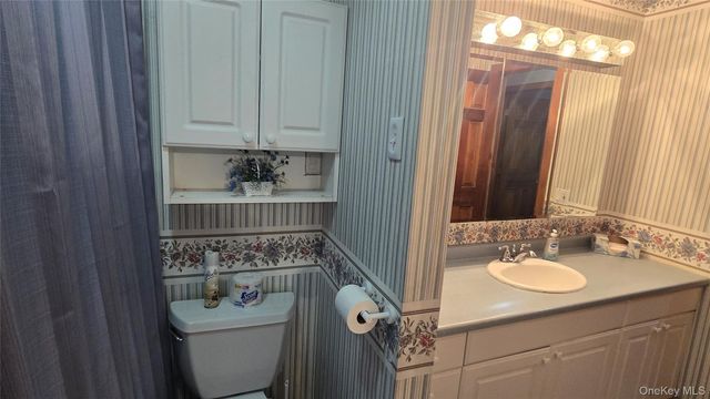 77 Tulip Road, Mahopac, NY 10541