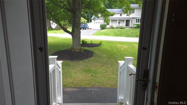 77 Tulip Road, Mahopac, NY 10541