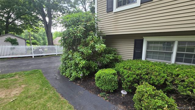 77 Tulip Road, Mahopac, NY 10541