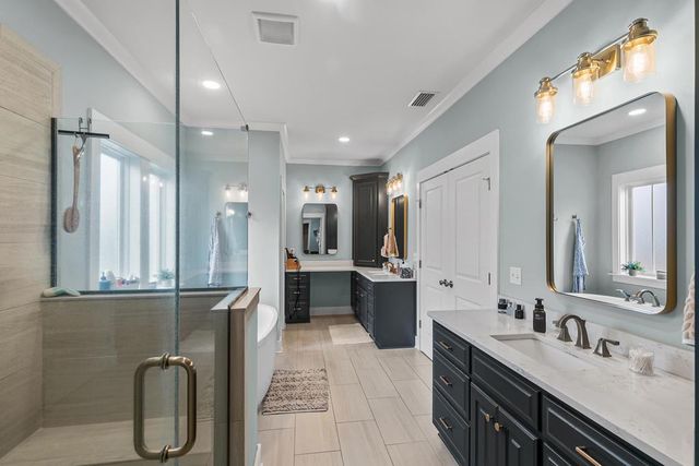 102 Clarksdale Ct, Dothan, AL 36305