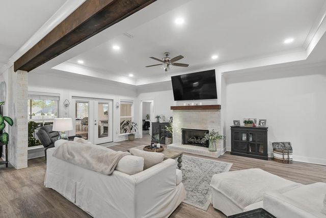 102 Clarksdale Ct, Dothan, AL 36305