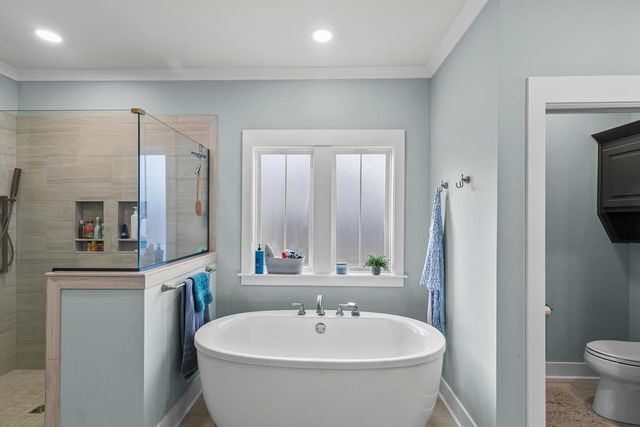 102 Clarksdale Ct, Dothan, AL 36305