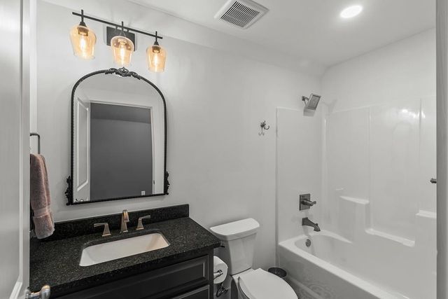 102 Clarksdale Ct, Dothan, AL 36305