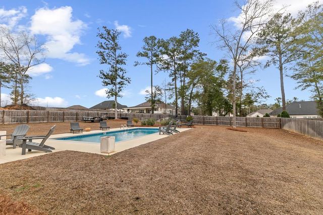 102 Clarksdale Ct, Dothan, AL 36305