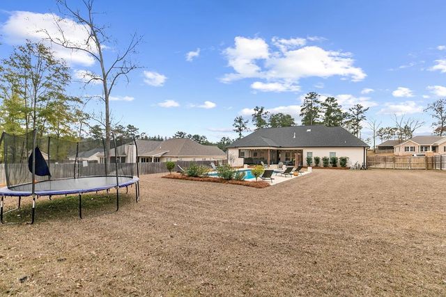 102 Clarksdale Ct, Dothan, AL 36305