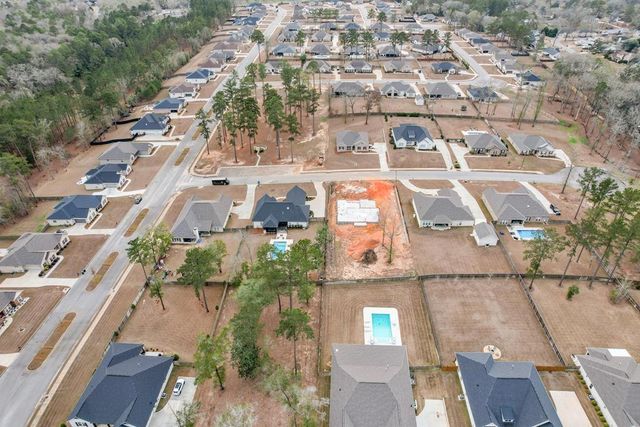 102 Clarksdale Ct, Dothan, AL 36305