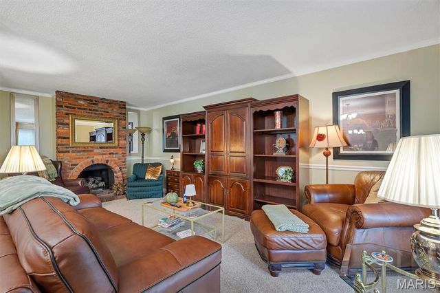 11877 Cresta Verde Drive, St Louis, MO 63146