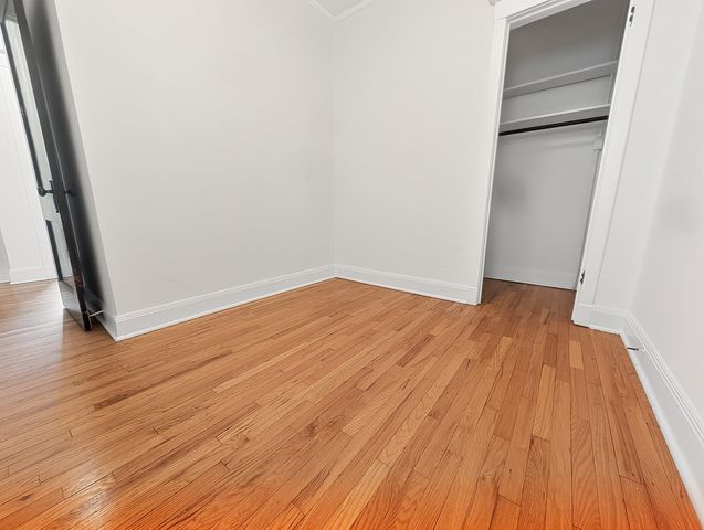 1302 W Rosemont Avenue 2, Chicago, IL 60660