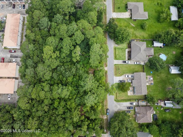 6813 Natchez Street, Biloxi, MS 39532