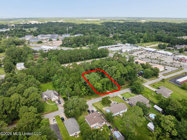 6813 Natchez Street, Biloxi, MS 39532