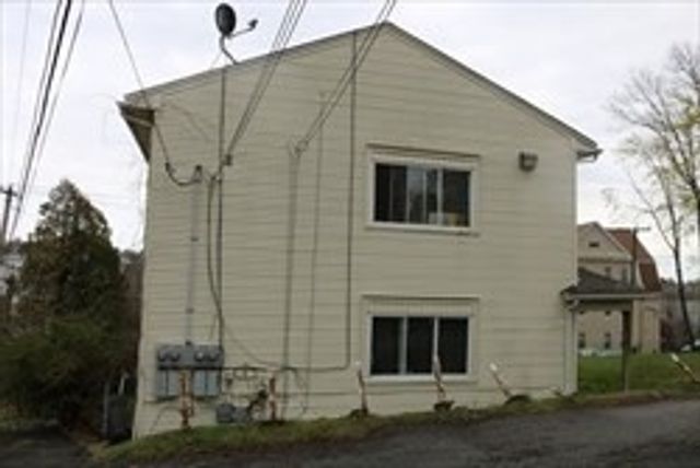 26 Loring St 3, Worcester, MA 01606