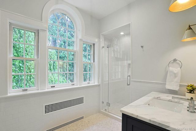 7 Forest Circle, New Rochelle, NY 10804