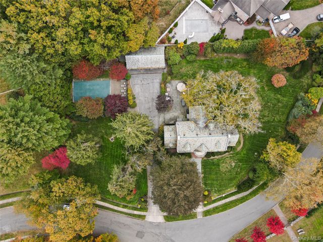 7 Forest Circle, New Rochelle, NY 10804