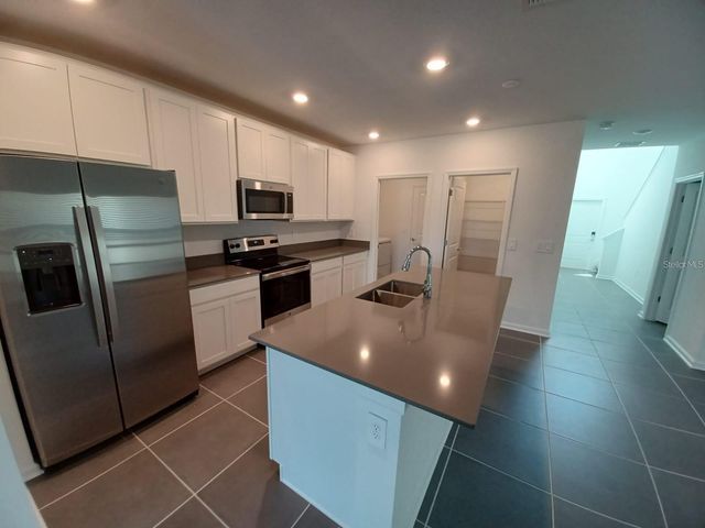 926 JACKSON AVENUE, Davenport, FL 33837