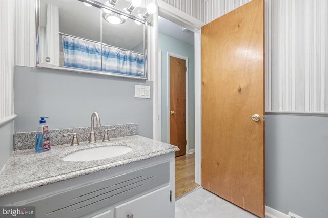 2407 E KINGS HWY, Coatesville, PA 19320