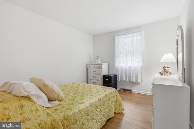 2407 E KINGS HWY, Coatesville, PA 19320