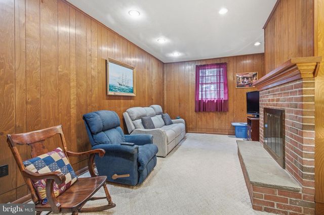 2407 E KINGS HWY, Coatesville, PA 19320