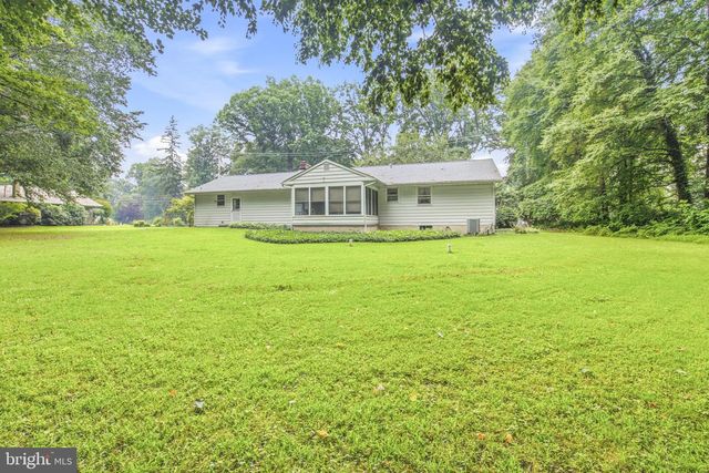 2407 E KINGS HWY, Coatesville, PA 19320