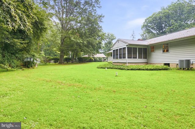 2407 E KINGS HWY, Coatesville, PA 19320